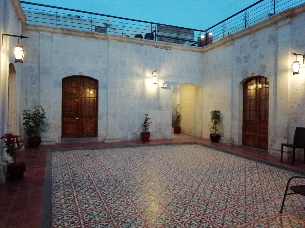 ホテル Casona De Asis アレキパ エクステリア 写真